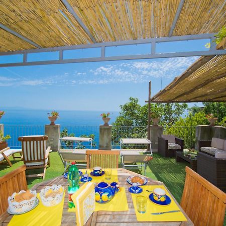 Palazzo Rocco Villa Sunshining In Love 普莱亚诺 外观 照片