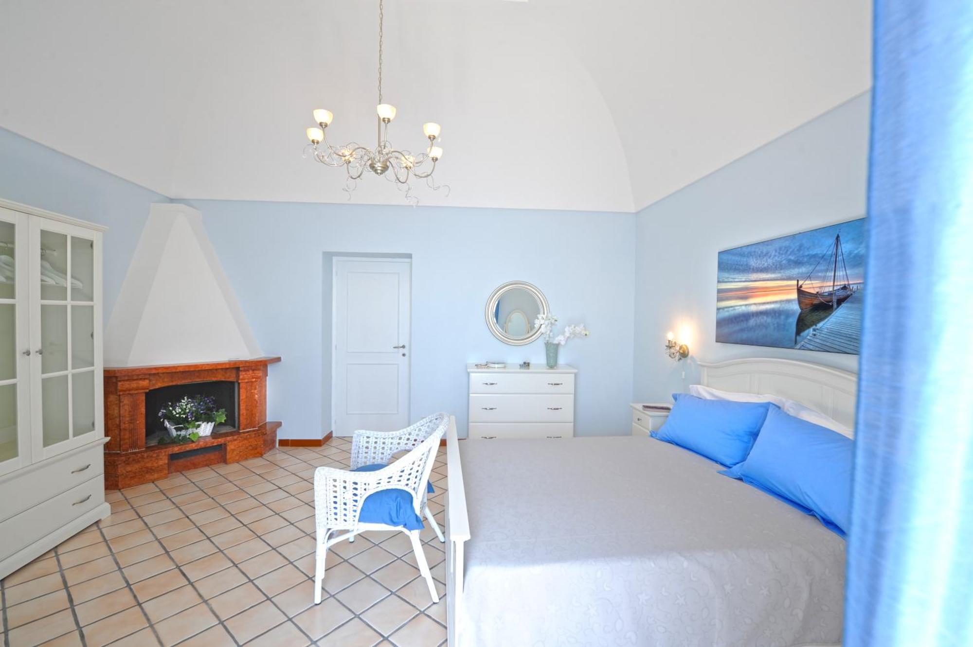 Palazzo Rocco Villa Sunshining In Love 普莱亚诺 外观 照片