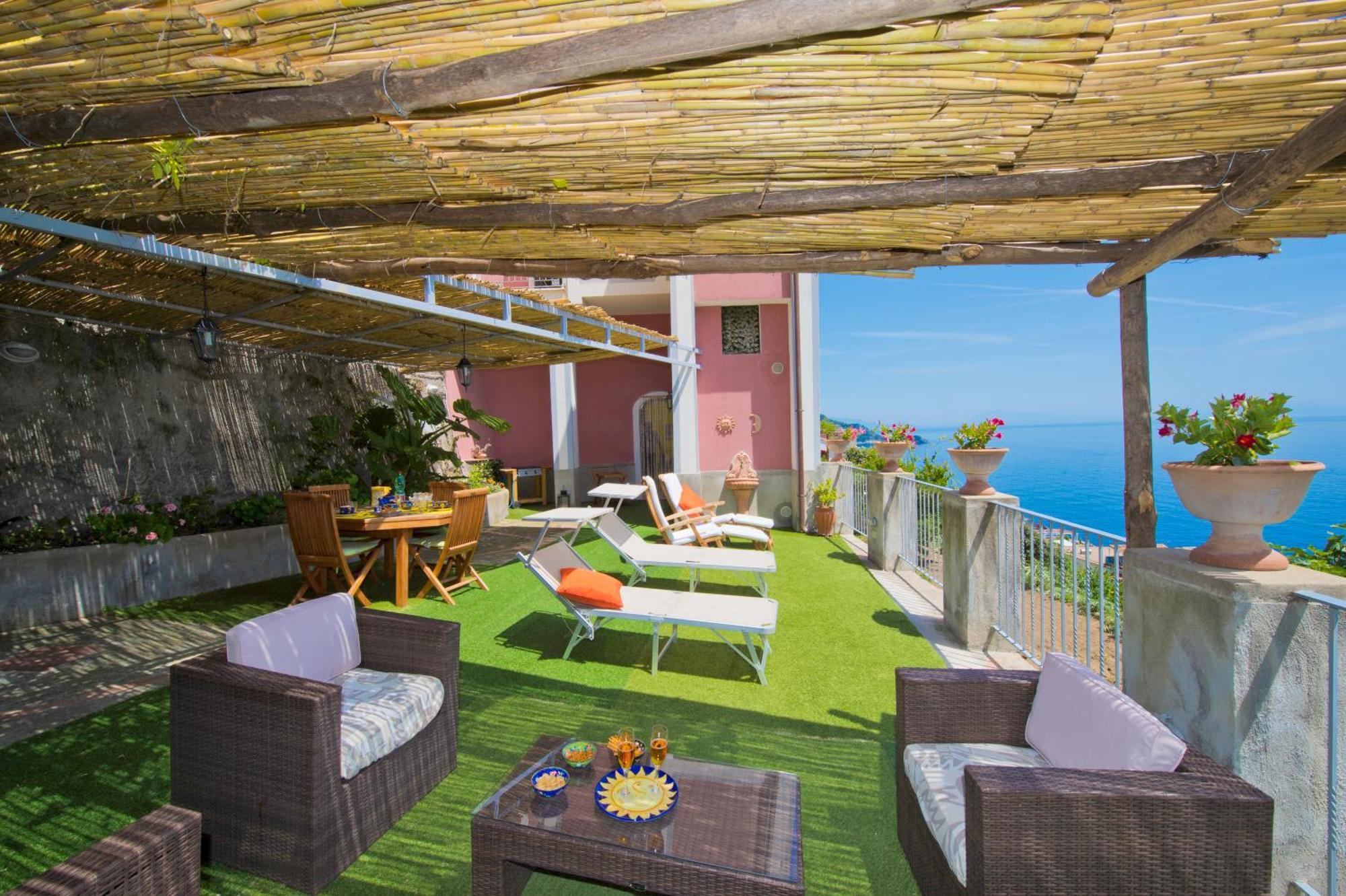 Palazzo Rocco Villa Sunshining In Love 普莱亚诺 外观 照片