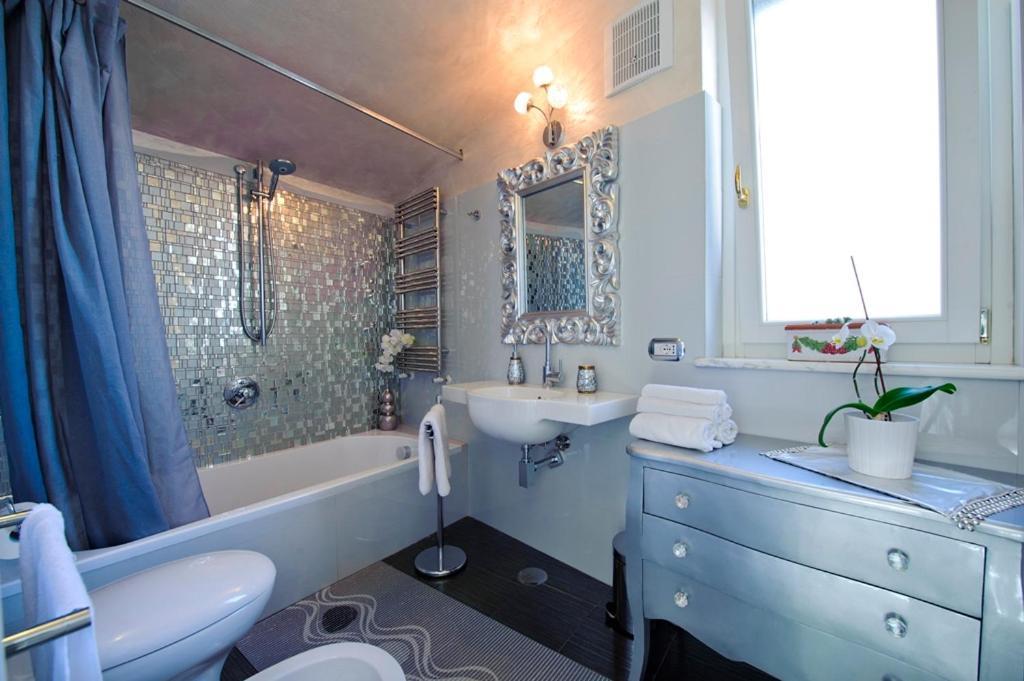 Palazzo Rocco Villa Sunshining In Love 普莱亚诺 外观 照片