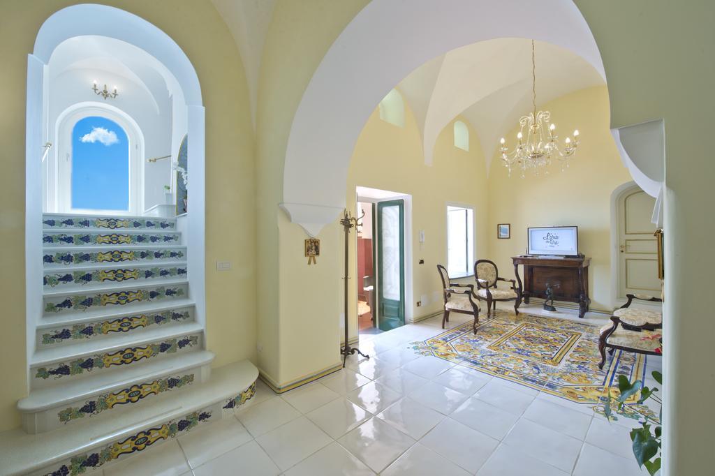 Palazzo Rocco Villa Sunshining In Love 普莱亚诺 外观 照片