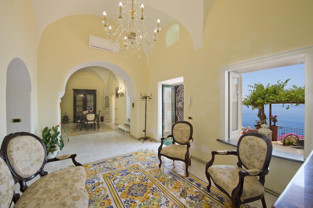 Palazzo Rocco Villa Sunshining In Love 普莱亚诺 外观 照片
