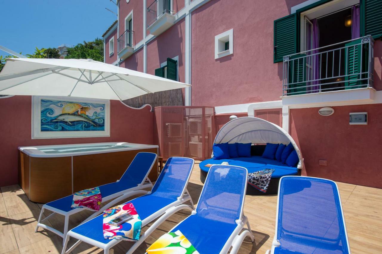 Palazzo Rocco Villa Sunshining In Love 普莱亚诺 外观 照片