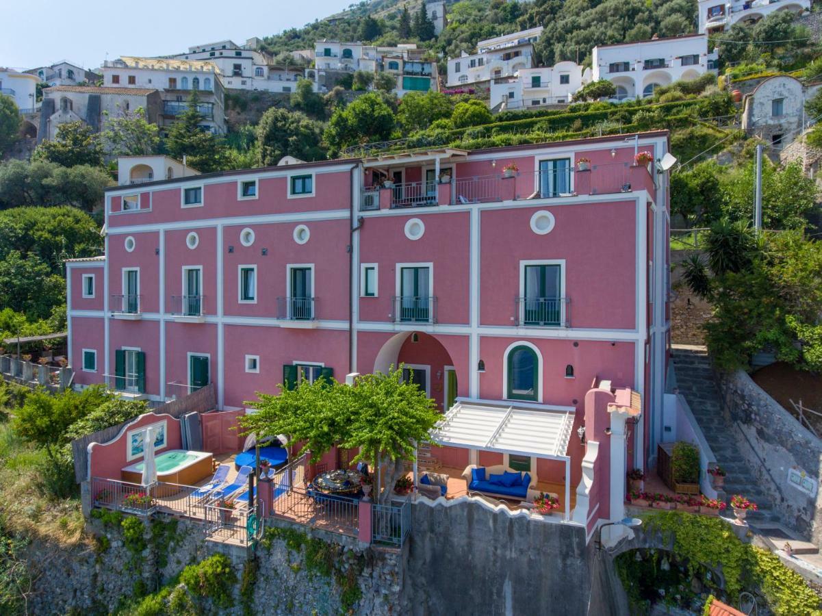 Palazzo Rocco Villa Sunshining In Love 普莱亚诺 外观 照片
