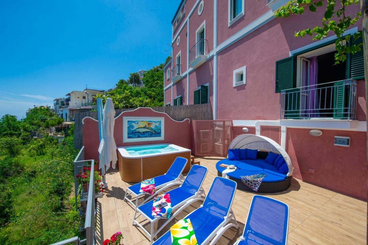 Palazzo Rocco Villa Sunshining In Love 普莱亚诺 外观 照片