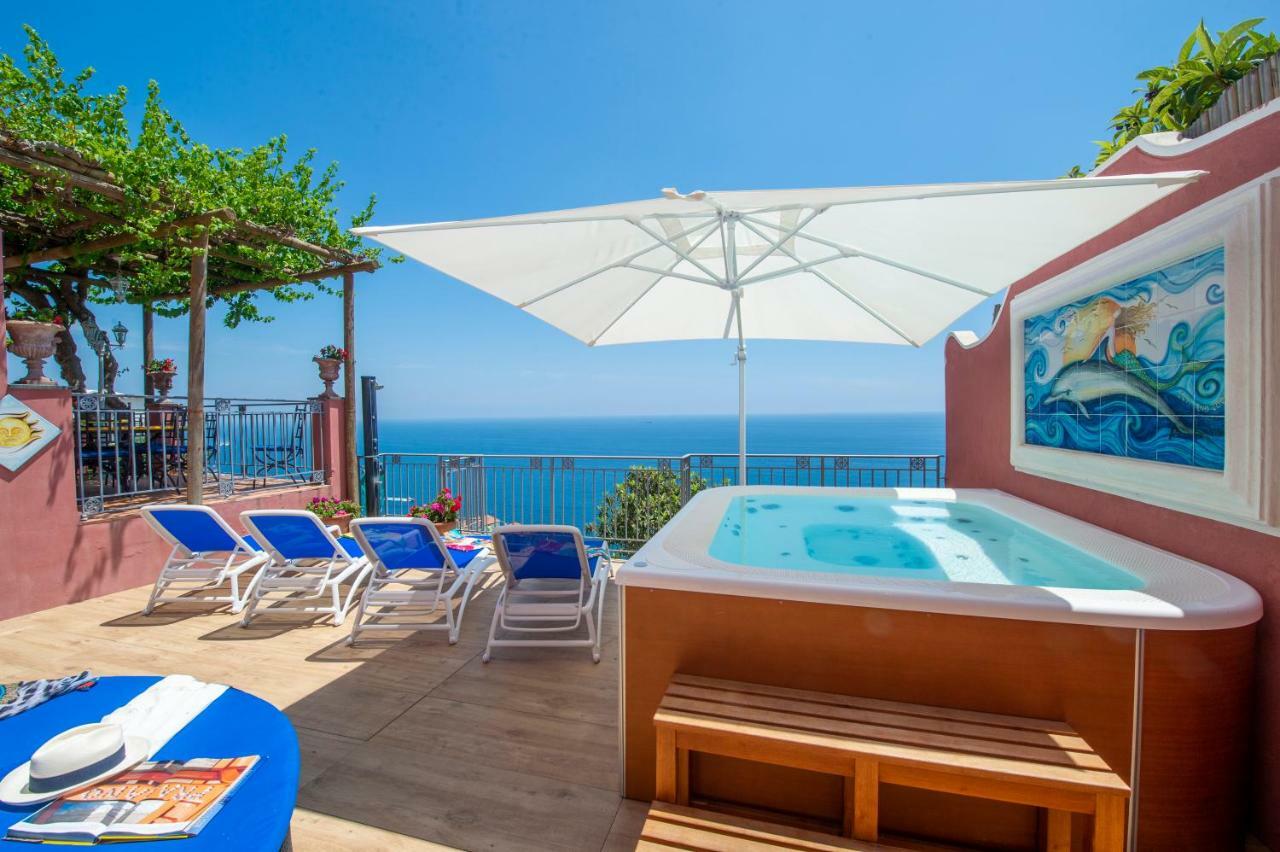 Palazzo Rocco Villa Sunshining In Love 普莱亚诺 外观 照片